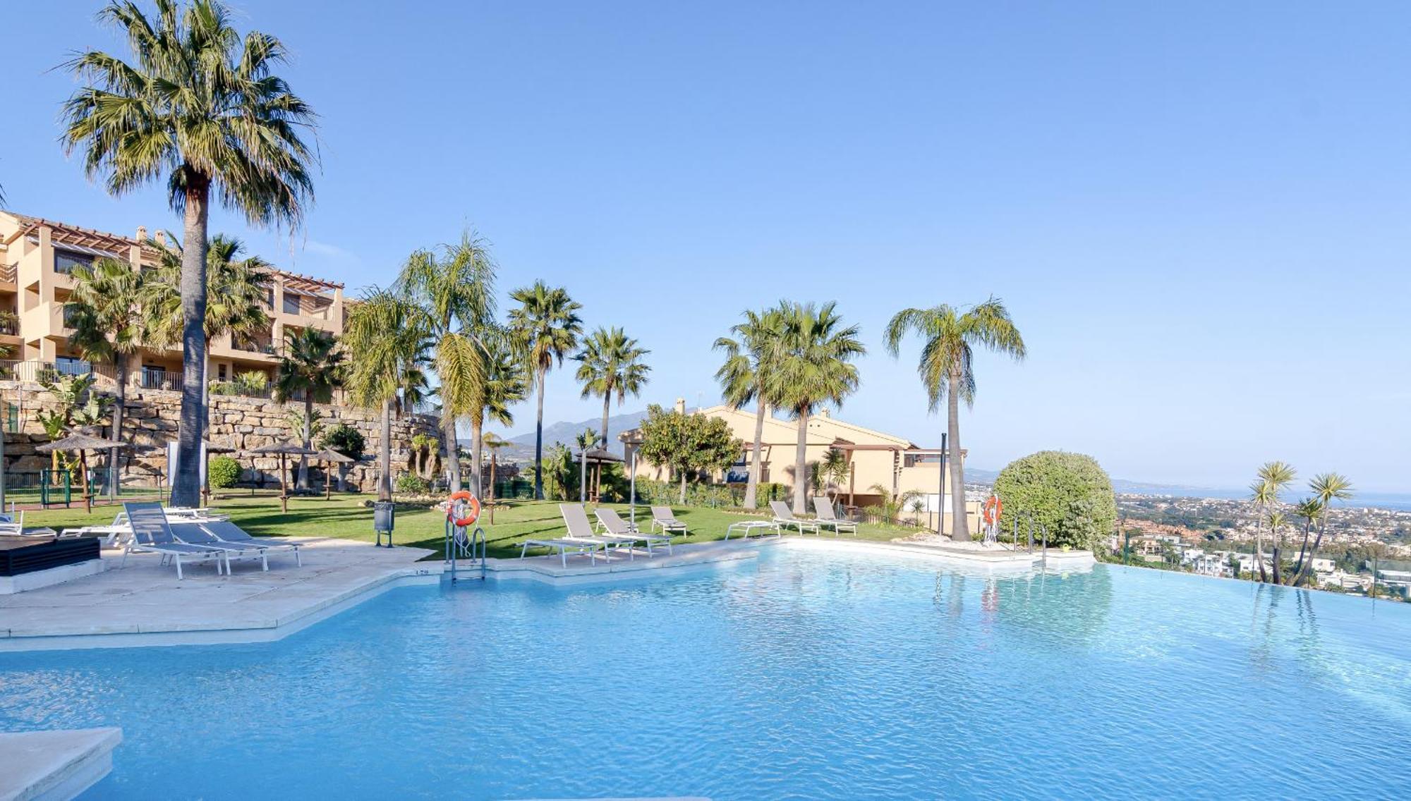 Newly Renovated With Amazing View *